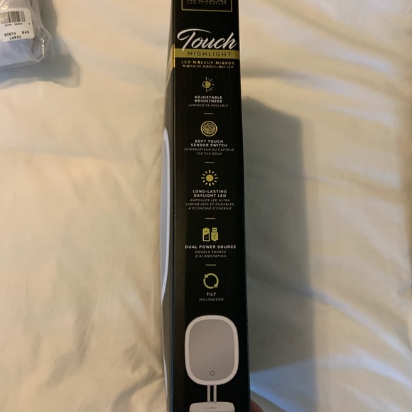 LED makeup mirror - Picture 2 of 4